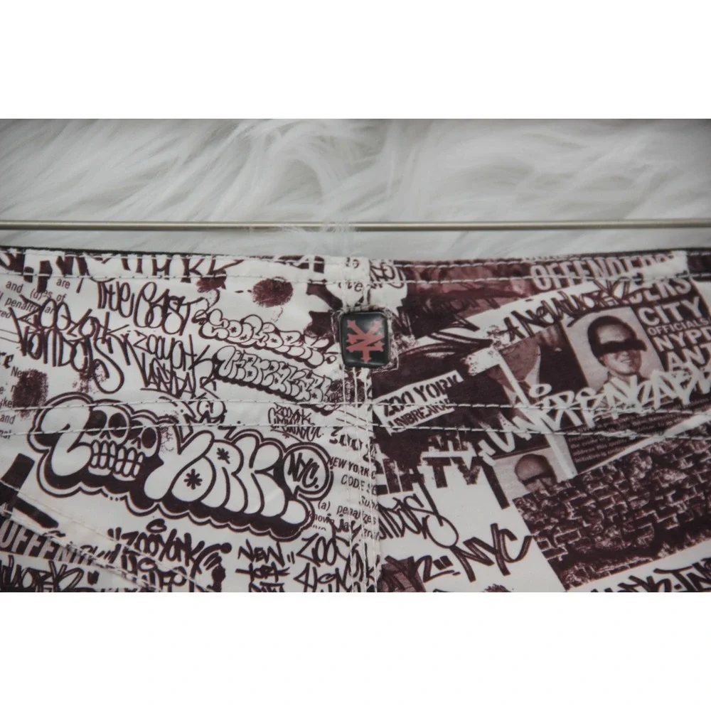 Zoo York VTG Y2K Graffiti Print Black/White Board Shorts Swim Trunks Sz 34